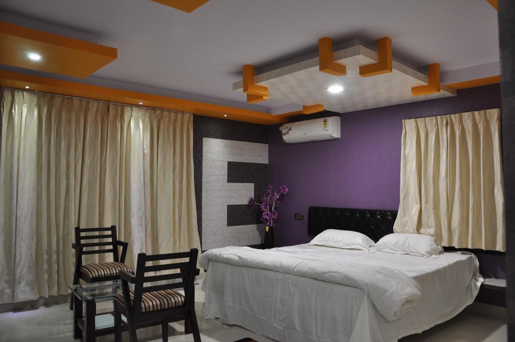 Hotel Av Comforts Settahalasūr 部屋 写真
