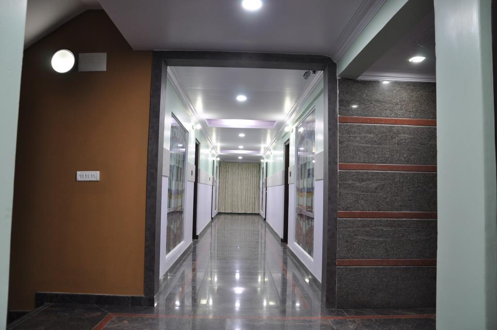 Hotel Av Comforts Settahalasūr エクステリア 写真